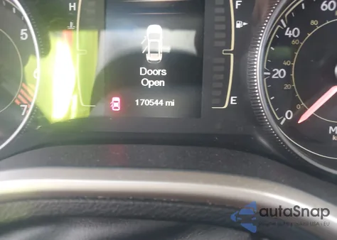 2014 Jeep Cherokee Sport z USA, uszkodzony, nr VIN 1C4PJLAB5EW104680